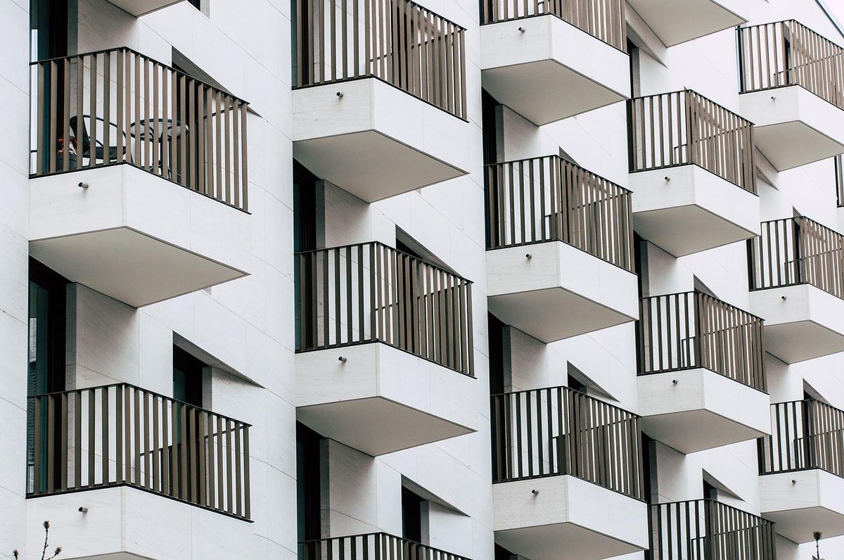 Comprar un piso con inquilino: qué debes saber antes